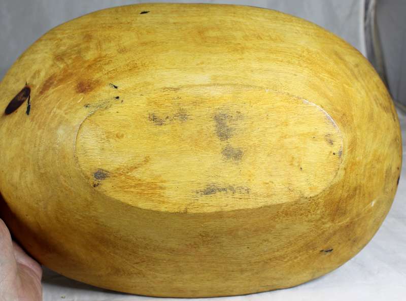 Carved wooden bowl - Elephant painting