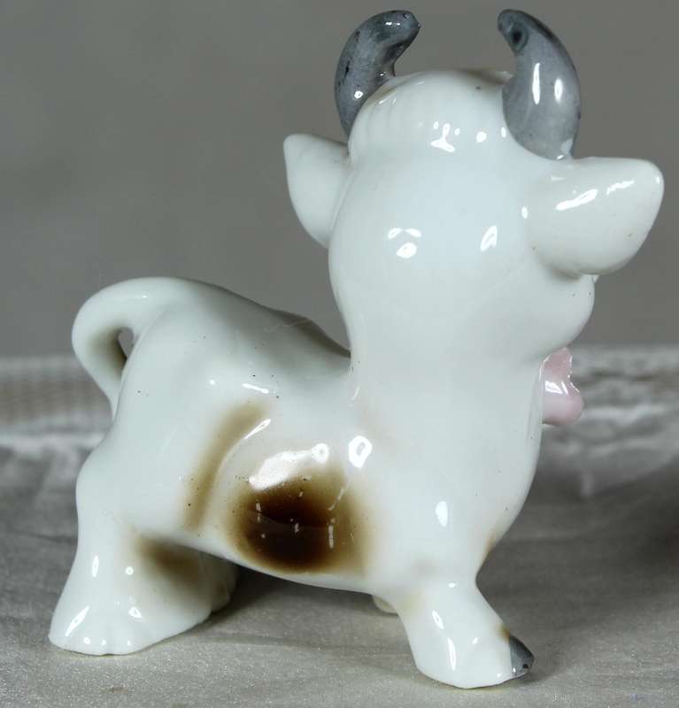 Miniature ceramic bull