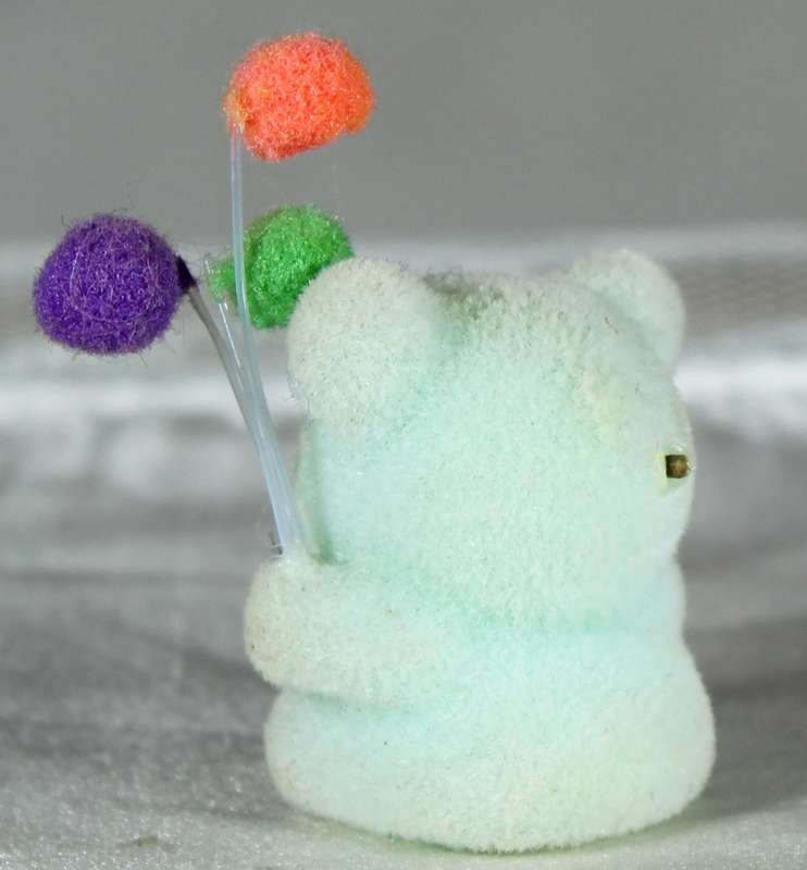 Miniature bear fluffy with balloons