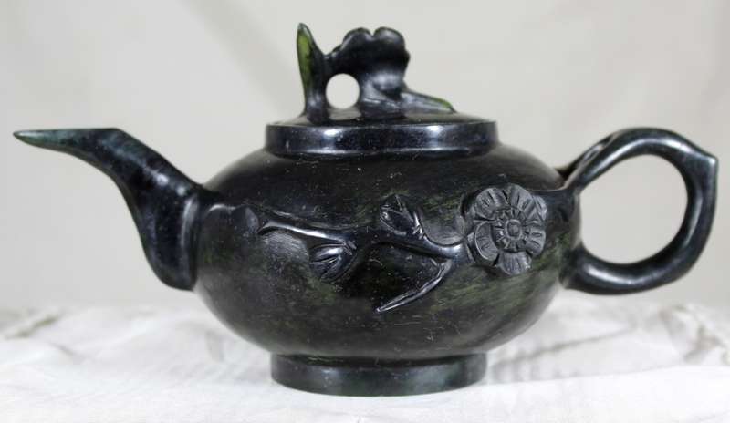 Small painted jadite tea pot