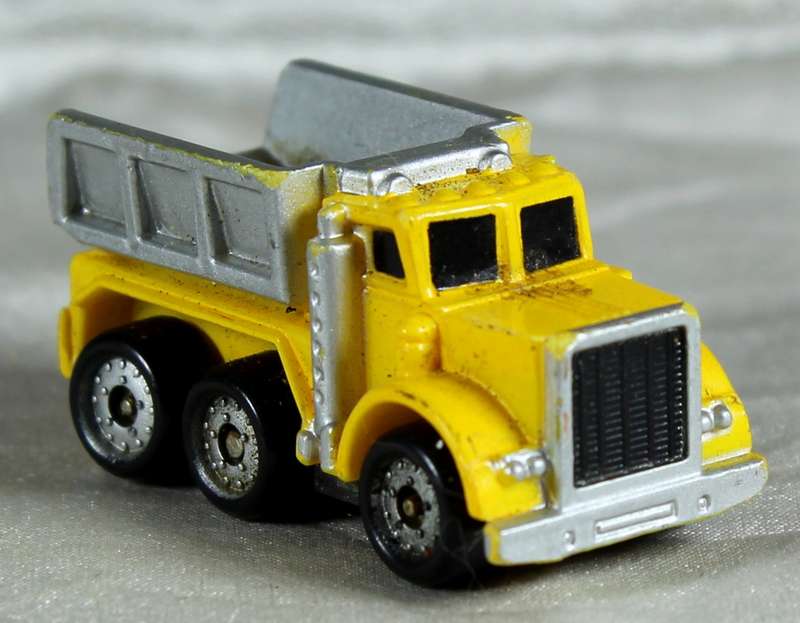 Micro Machines - Galoob - Dump truck