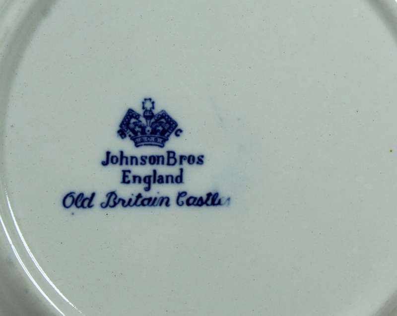 Johnson Bros - old Britain castles - Windsor castle tureen