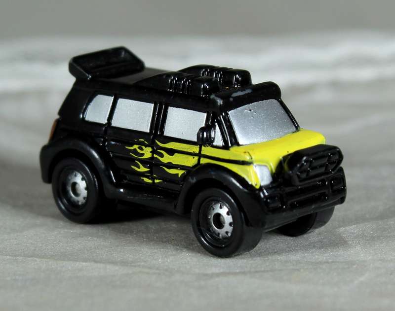 Micro Machines - Hasbro - Van with yellow flames