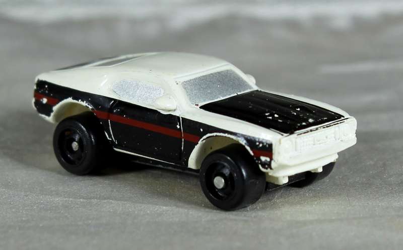 Micro Machines - Hasbro - Ford Mustang Mach 1