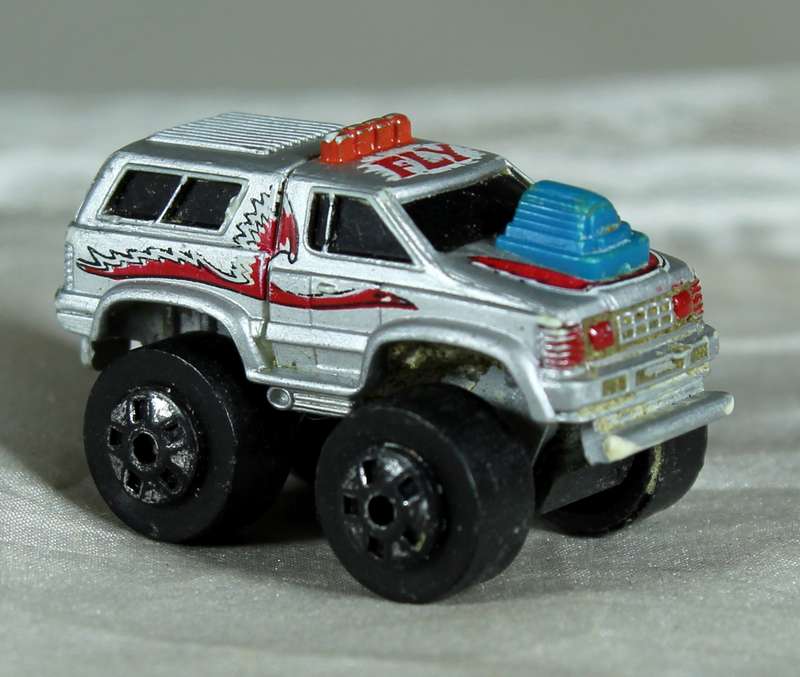 Micro Machines - RoadChamps - Fly hotrod truck