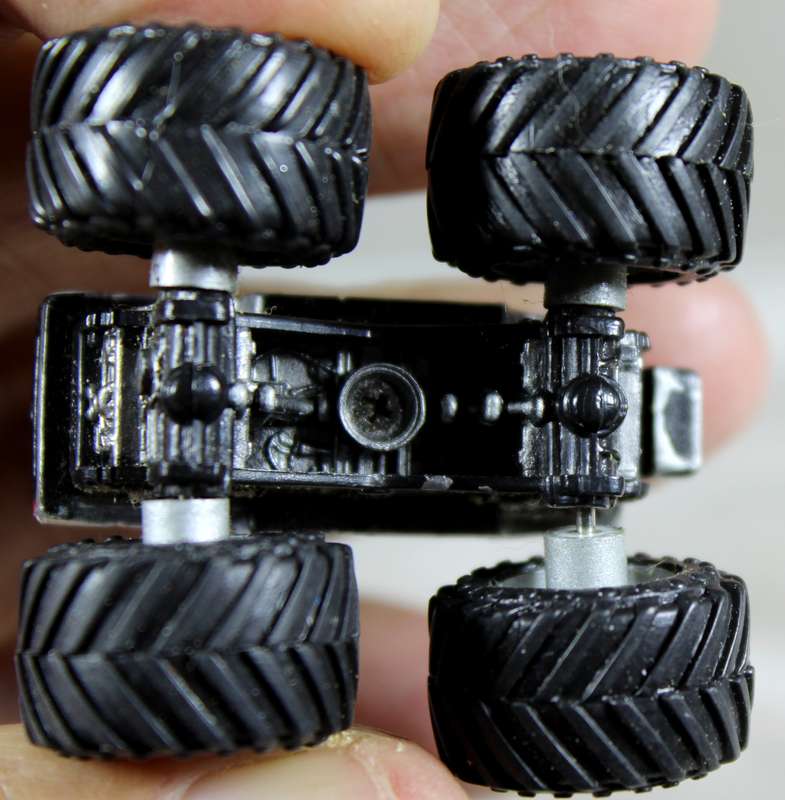 Micro Machines - AJM/TNT - Tuff Trax Rammin rig