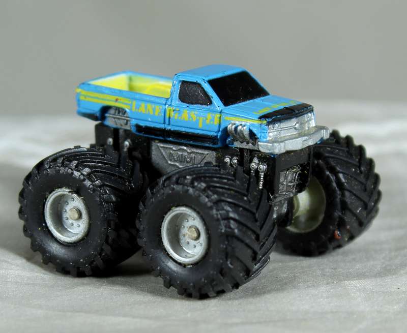 Micro Machines - AJM/TNT - Tuff Trax Lane Blaster