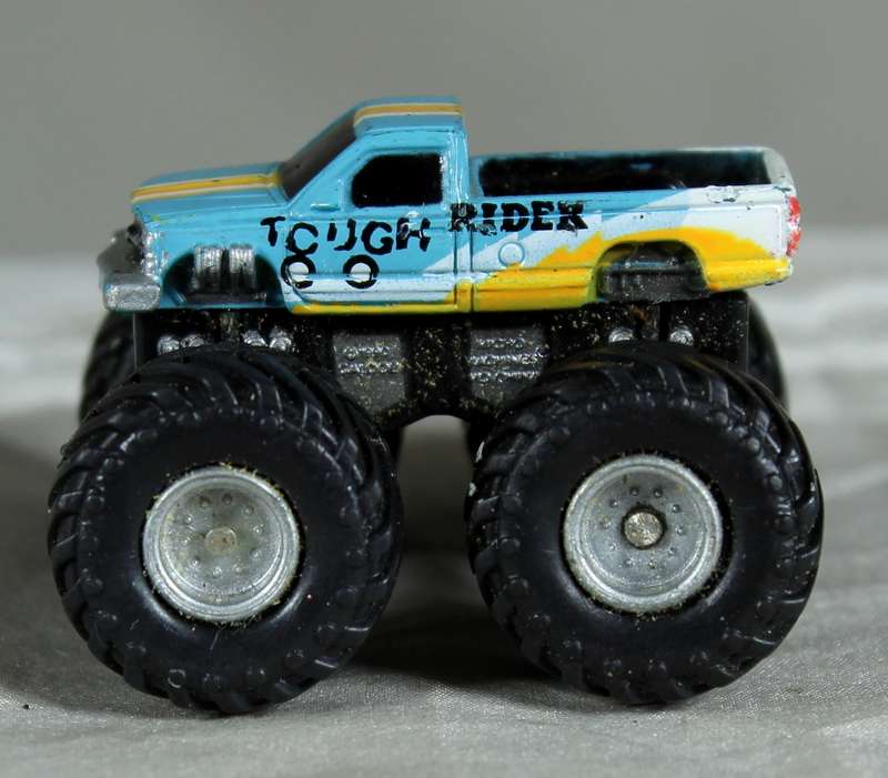 Micro Machines - AJM/TNT - Tuff trax - Tough Rider