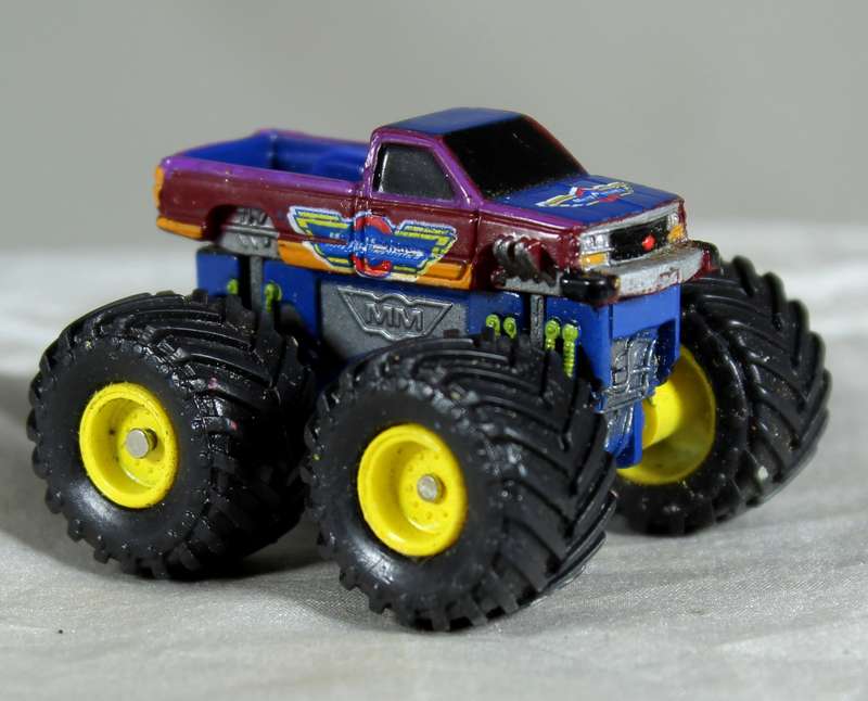 Micro Machines - AJM/TNT - Tuff trax