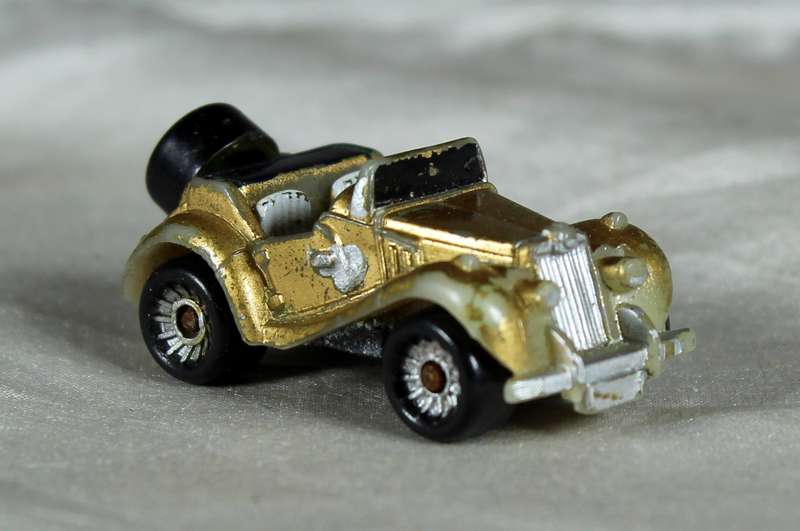 Micro Machines - Galoob - Golden MG TF - Color changes