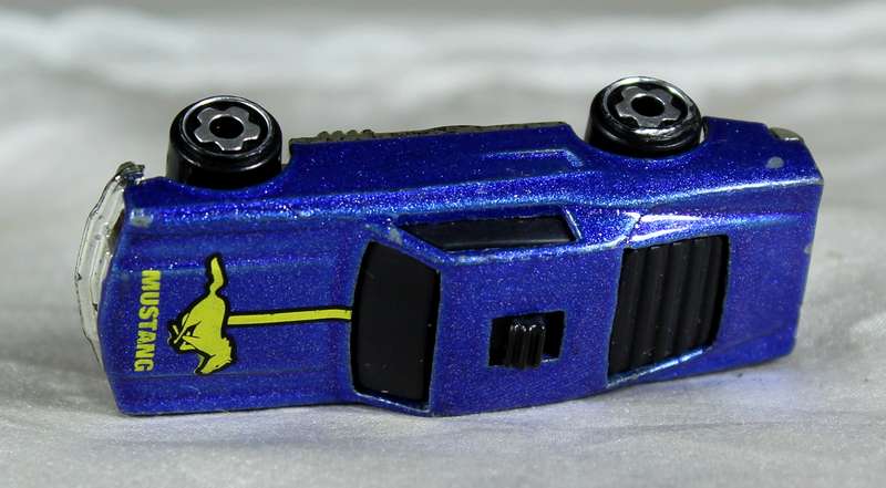 Hotwheels - Ford Mustang -  Mini light micro racer