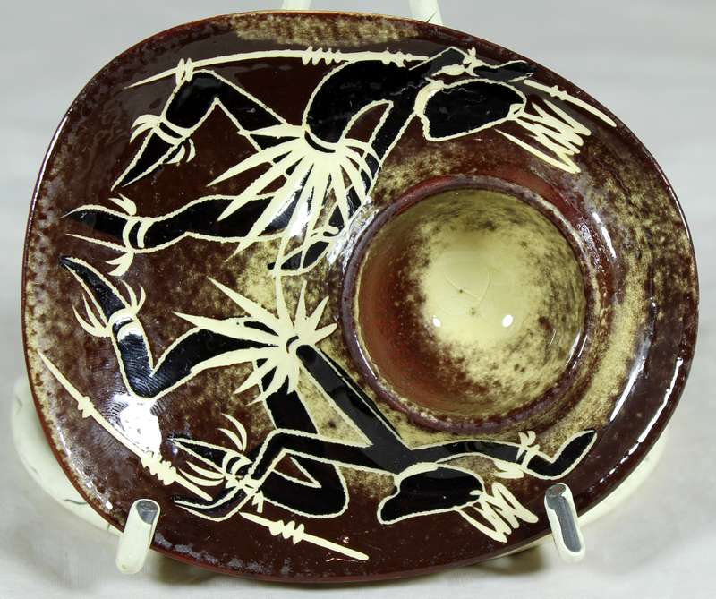 Crescent Ware - Egg holder - Dancing figures