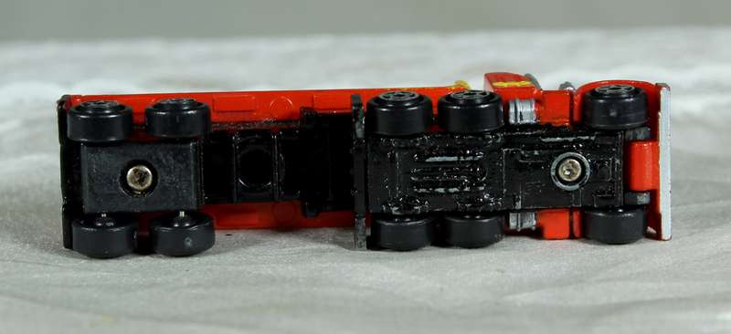 Micro Machines - Semi flatbed logging truck