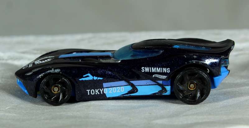 Hotwheels - BDD03 Velocita Olympic games Tokyo (1:64 Scale)