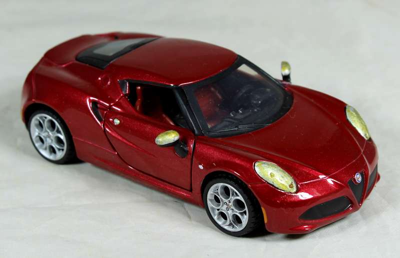 Burago Alfa Romeo 4C