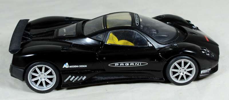 Mondo Motors - Pagani Zonda
