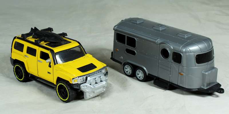 Burago - Hummer H3 with Caravan
