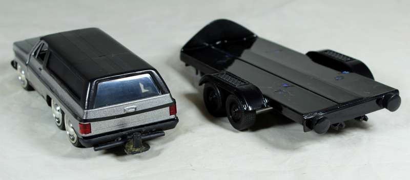 Jada - Modified Chevy K5 Blazer & trailer