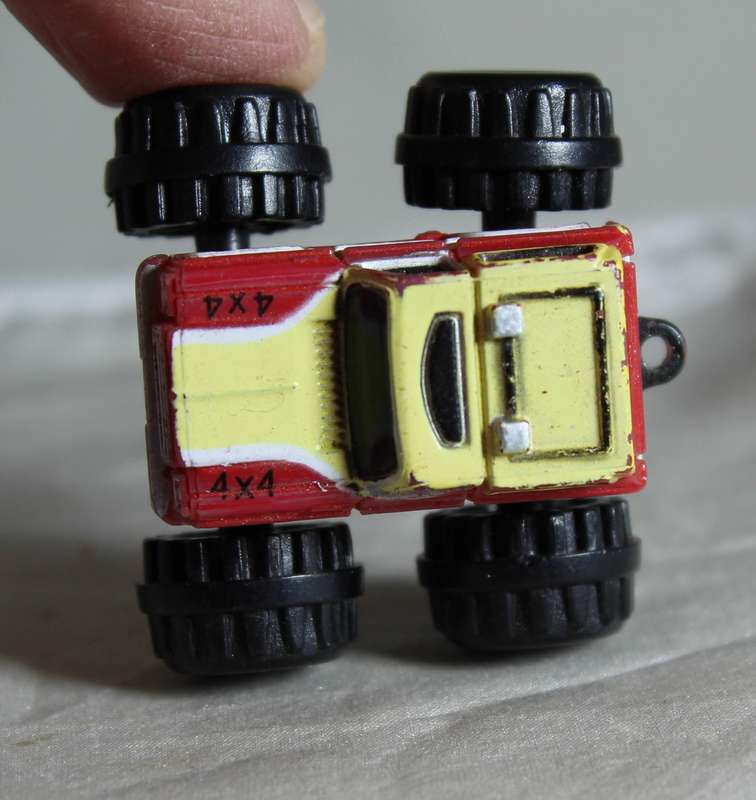 Micro Machines - Galoob - (1987) - Chevy Blazer monster truck