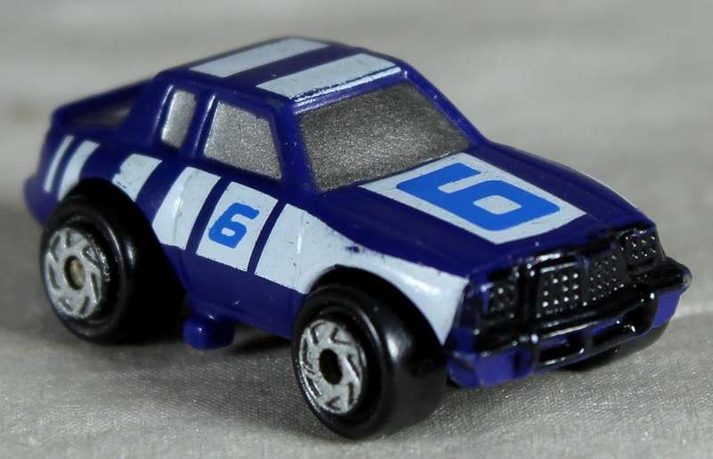 Micro Machines - Galoob - Pontiac Grand Prix (1986)