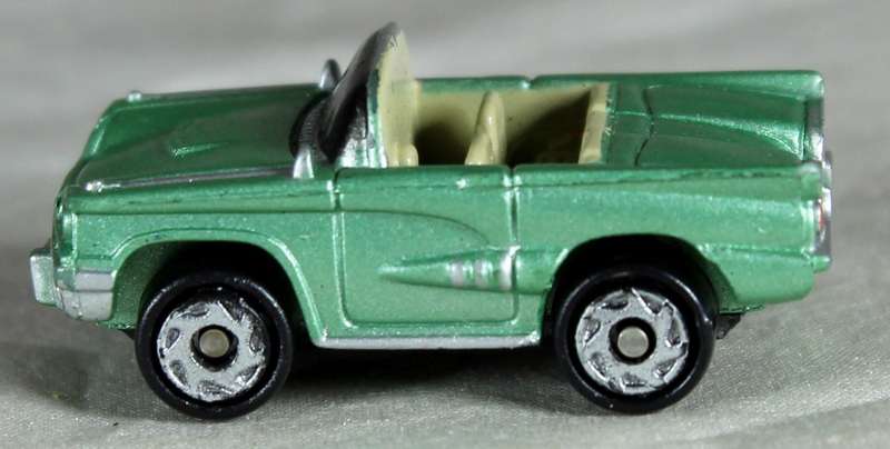 Micro Machines - LGT - 1958 Ford Thunderbird Convertible (1994)