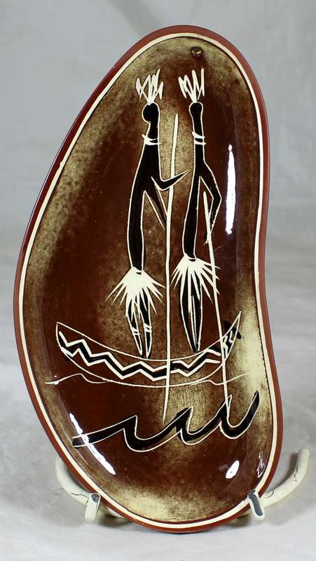 Crescent Ware - Kidney dish - Display plate