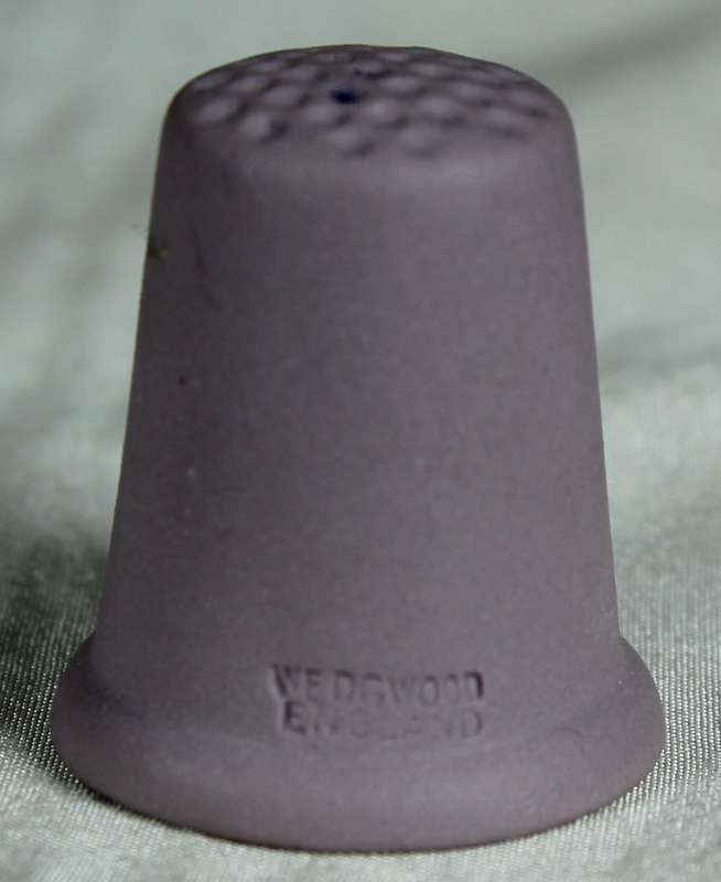 Wedgewood - Lilac - Jasperware thimble - Shakespeare