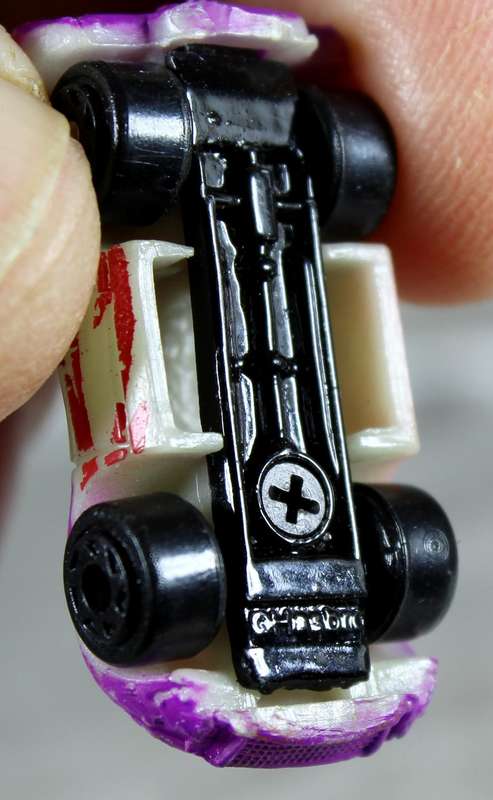 Micro Machines - Hasbro - Ford GT40 (Glow in the Dark)