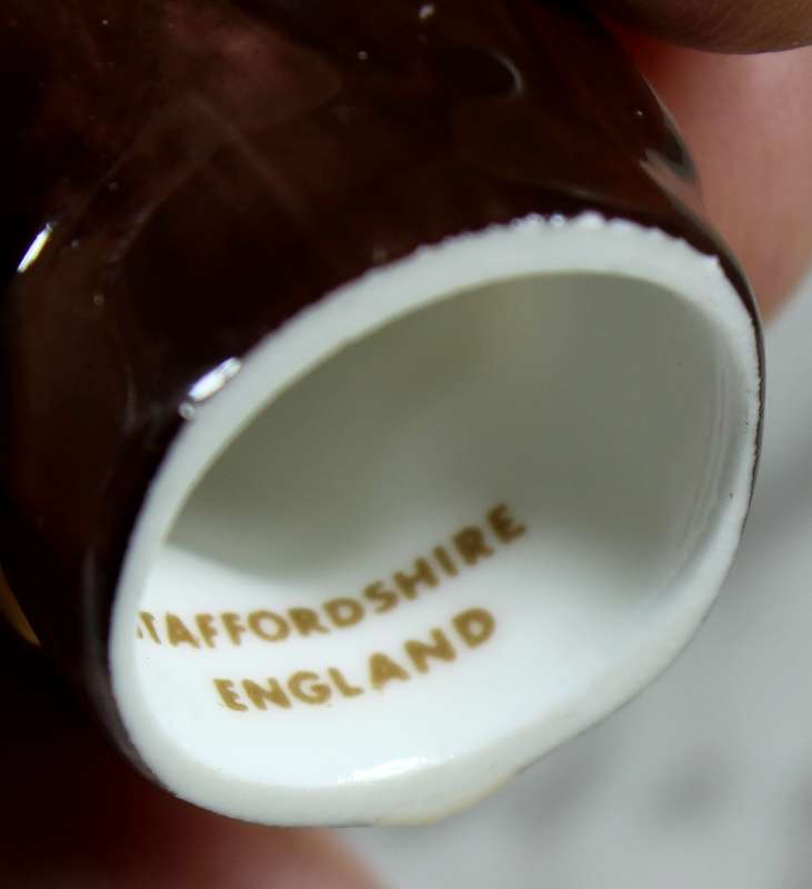 Staffordshire thimble - Jane Seymour