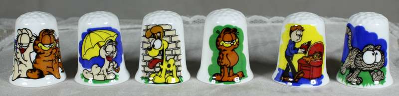 Stoke-on-Trent - Thimble  Set - Garfield characters