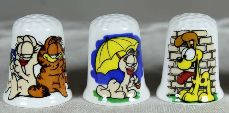 Stoke-on-Trent - Thimble  Set - Garfield characters