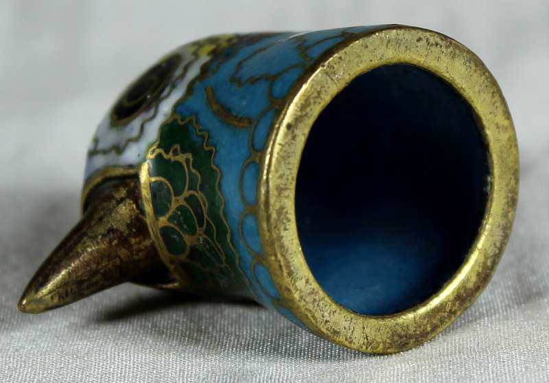 Cloisonne enameled thimble - Bird with beak