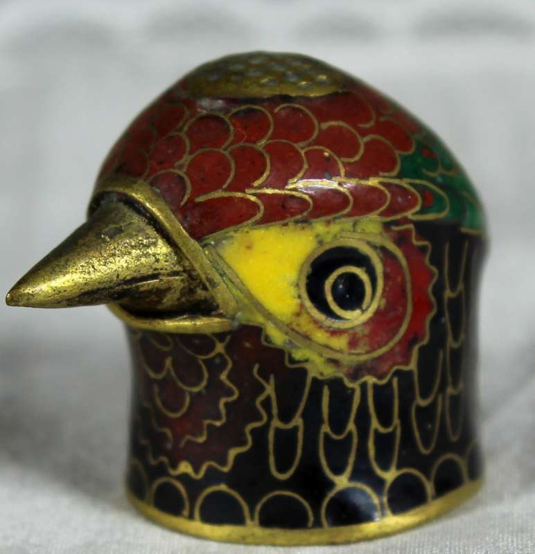 Cloisonne enameled thimble - Bird with beak