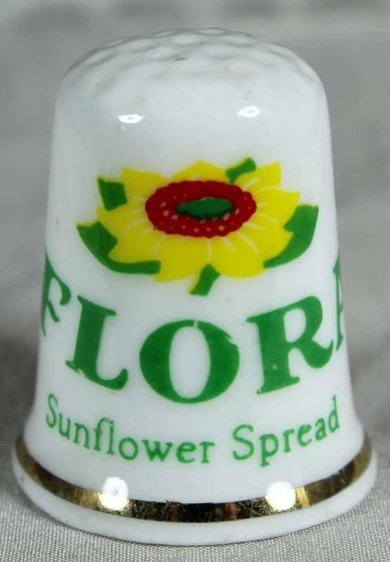 Advertising thimble - Flora sunflower spread