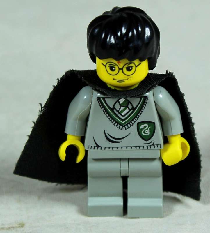 Miniature Lego figurine - Harry Potter with star cape