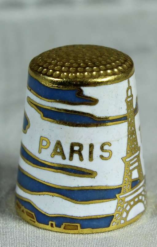 Cloisonne enameled thimble - Paris