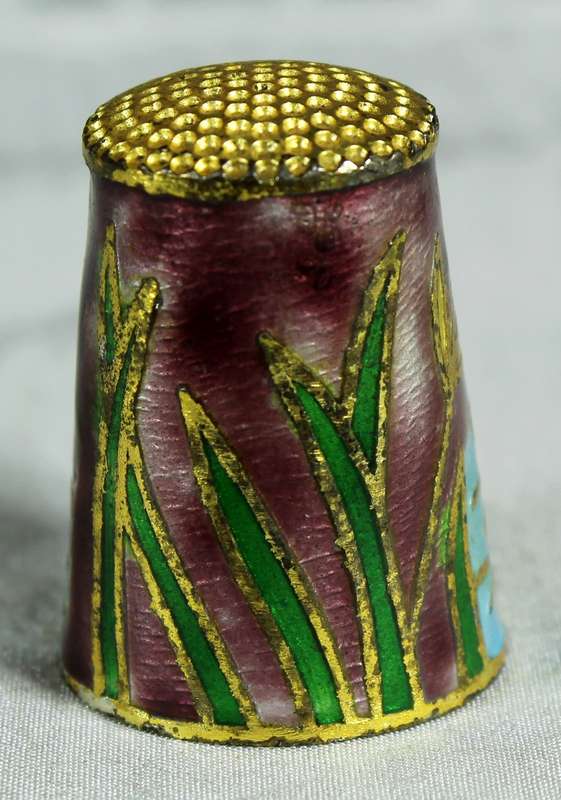 Cloisonne enameled thimble - pair of ducks