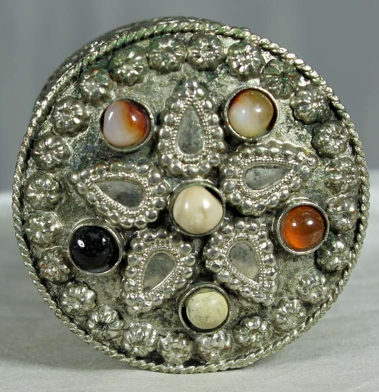 Semi precious stone and silver plated ring/pill box - med