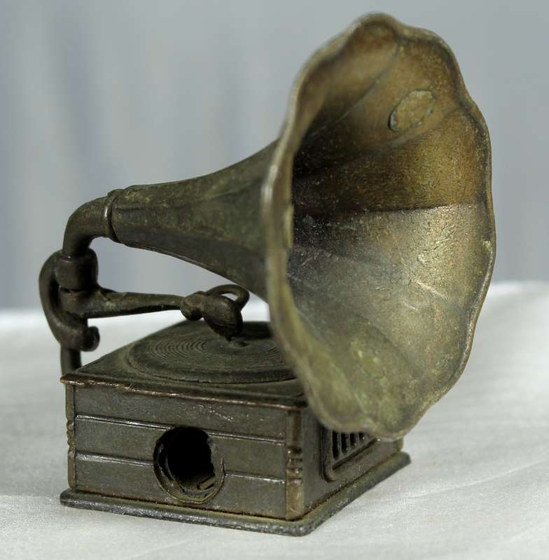 Gramophone sharpener
