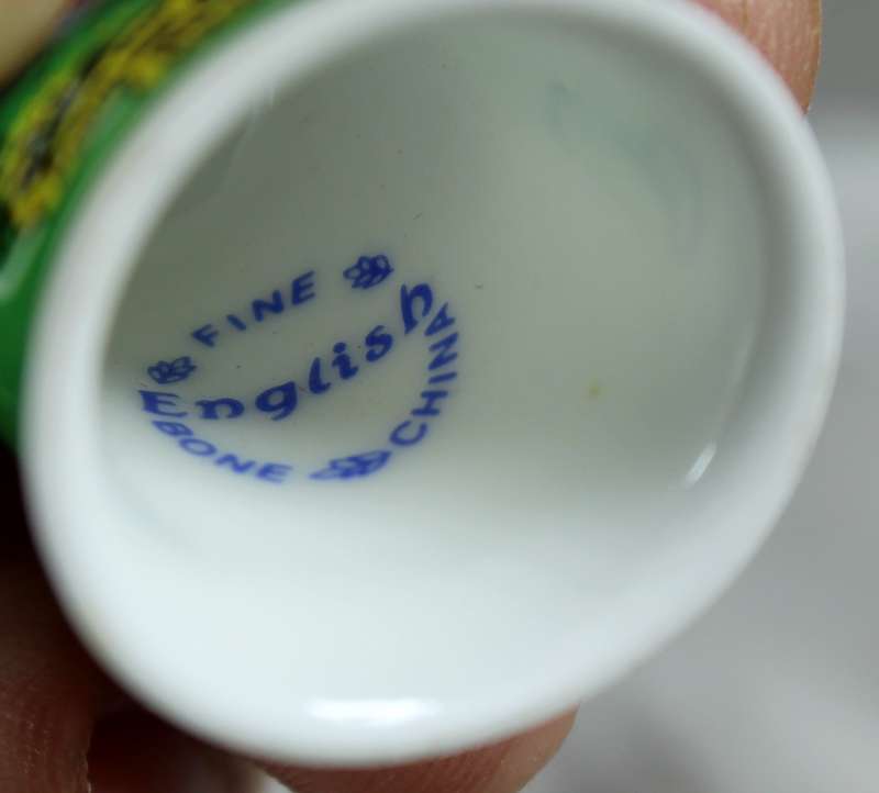 Advertising thimble - Ambrosia custard