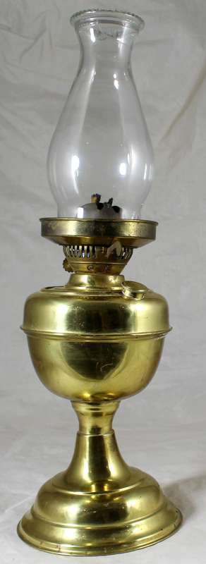 Brass paraffin lamp