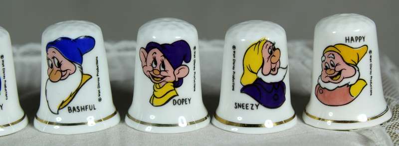 Snow White and the seven dwarfs thimbles