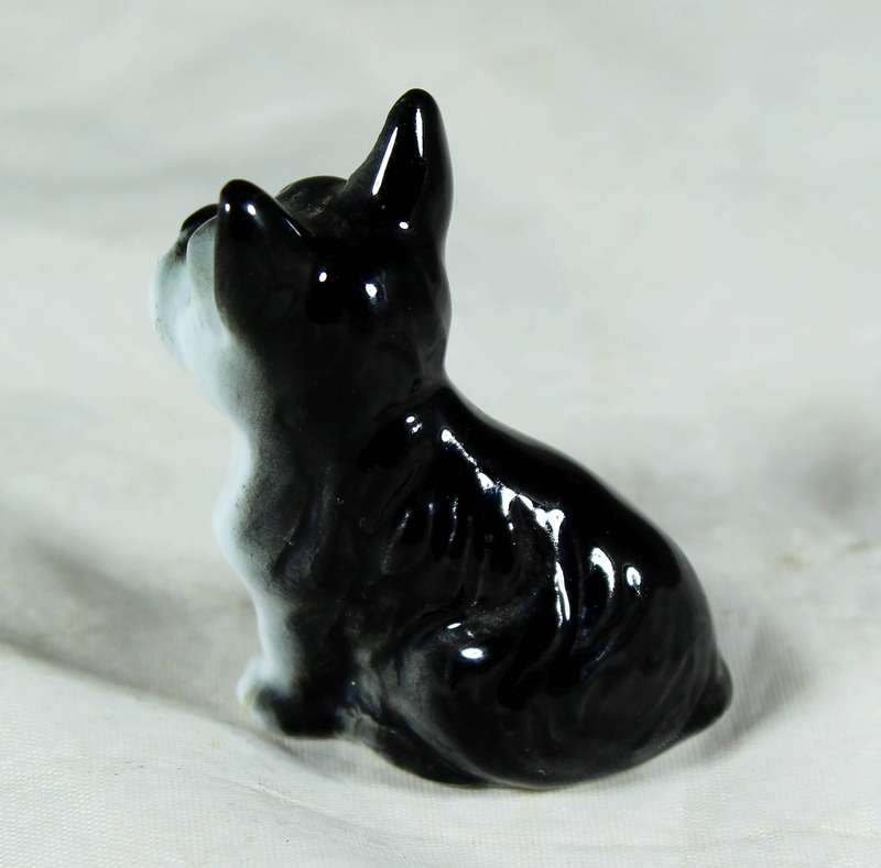 Miniature porcelain Scotty