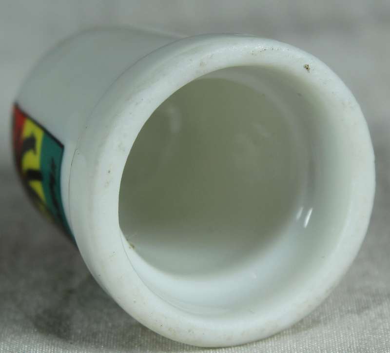Bone China thimble - Jamaica - no problem