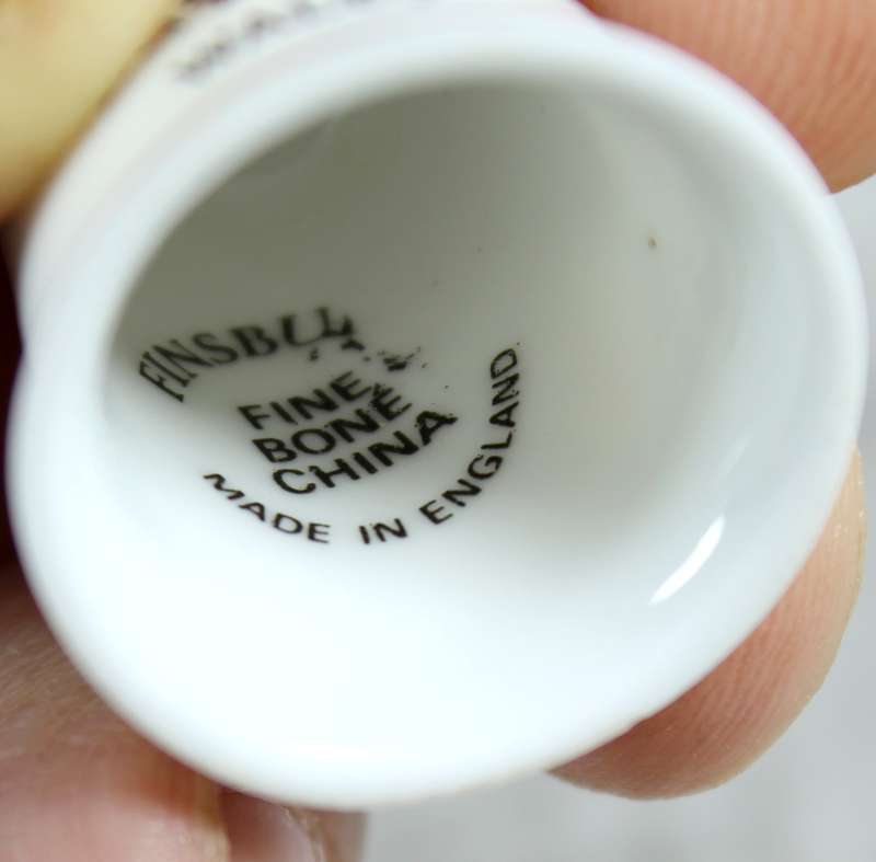 Bone China thimble - Finsbury - Wales