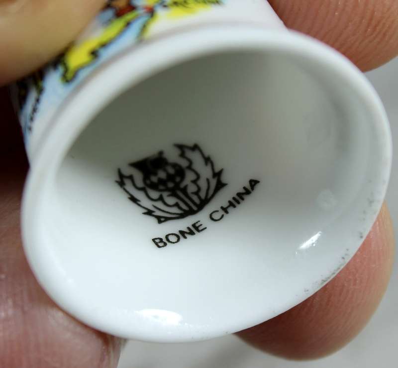 Bone China thimble - Drumnadrochit - Scotland