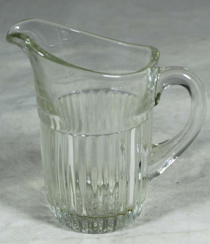 Glass creamer