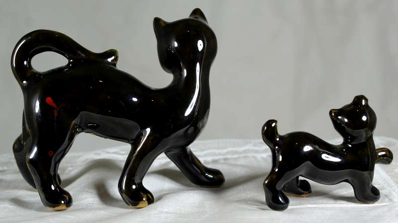 Lampde - Cat with kitten
