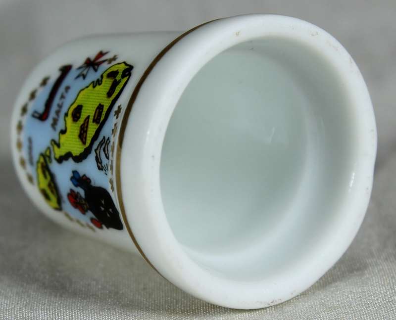 Bone China thimble - Malta