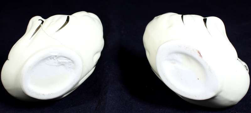 Pair of Creme & Gold Swans